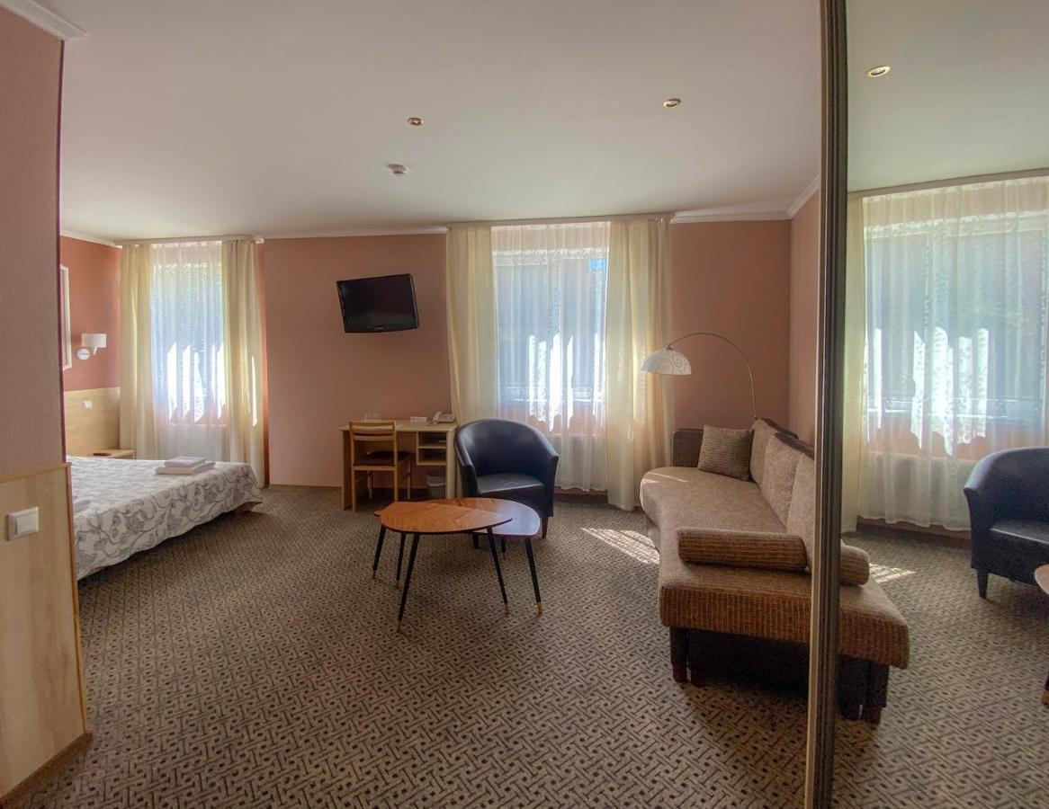 Hotel Best With Free Parking Ryga Zewnętrze zdjęcie