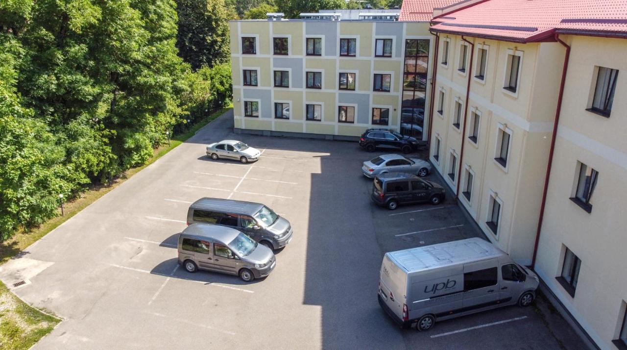 Hotel Best With Free Parking Ryga Zewnętrze zdjęcie