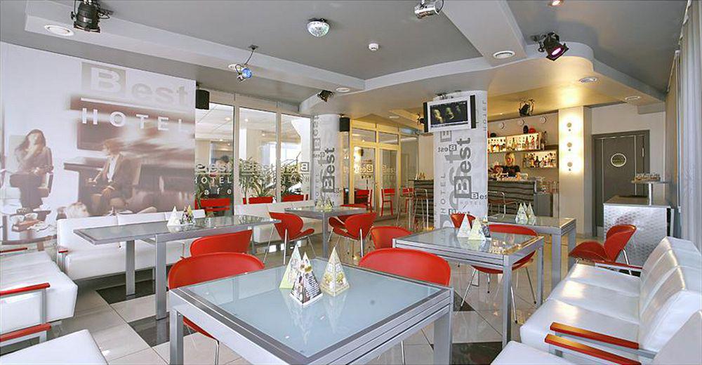 Hotel Best With Free Parking Ryga Restauracja zdjęcie